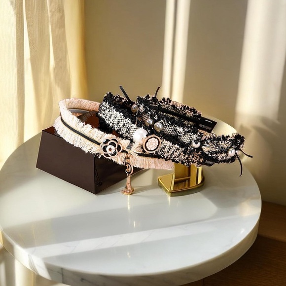 Elegant High Fashion Tweed Headband